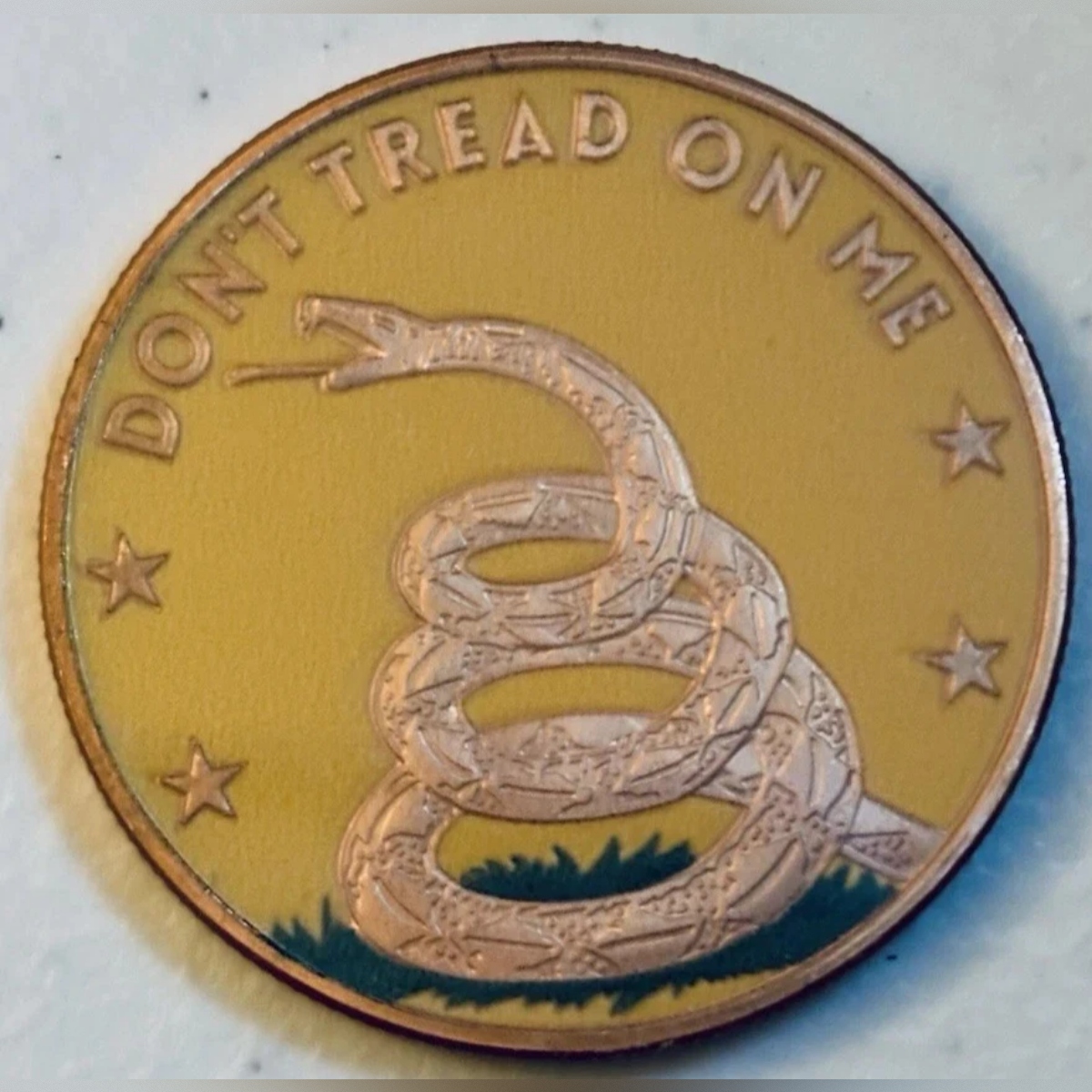 Picture of (Tube of 20) Don’t Tread On Me 1 oz Colorized Copper Rounds