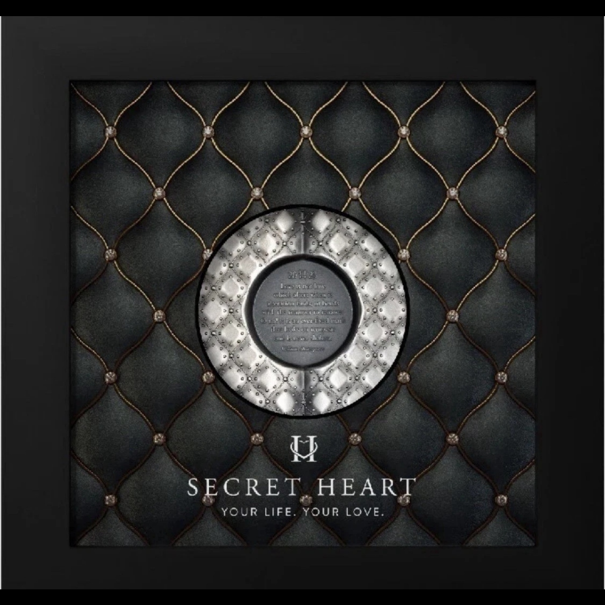 Picture of 2023 Cook Islands Secret Heart 1oz Antique Finish Silver Coin w/COA - 30324