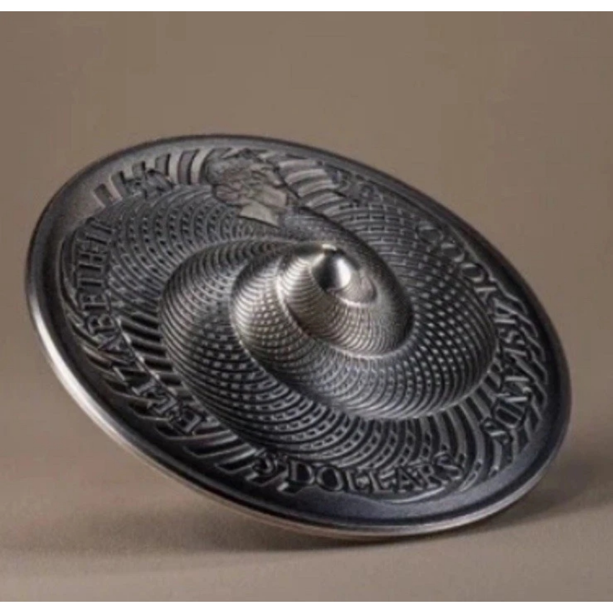 Picture of 2023 Cook Islands Spinning Coin 1oz Antique Finish Silver - 30051
