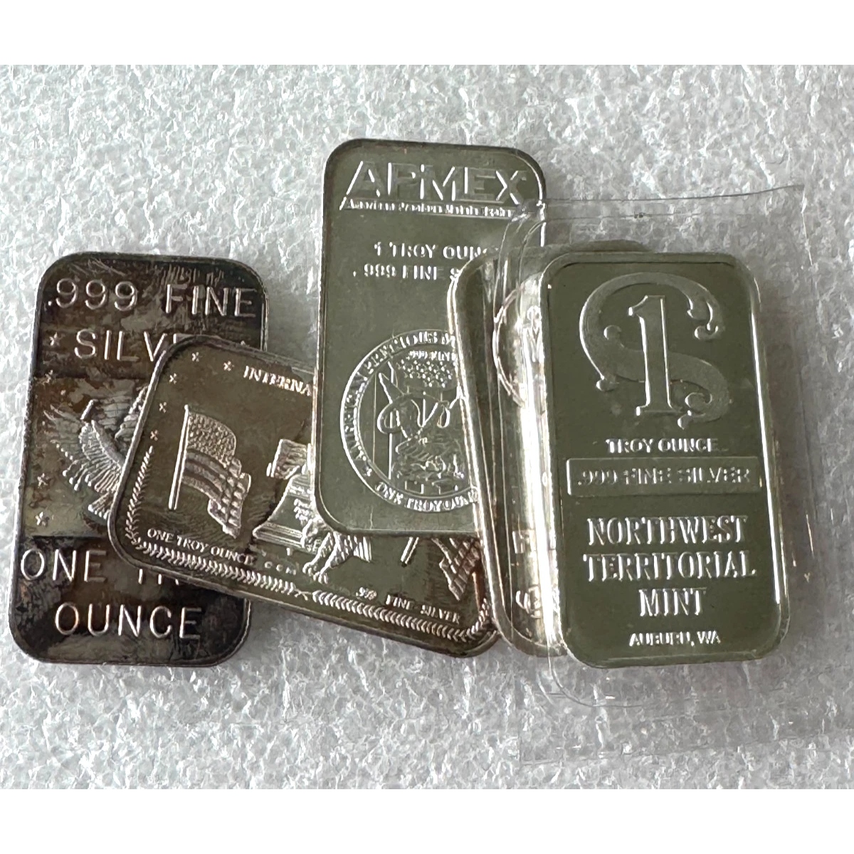 Picture of 1 oz .999 Fine Silver Bar Random Mint - Circulated